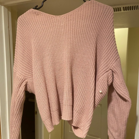Women’s pink twist top sweater - Picture 2 of 2